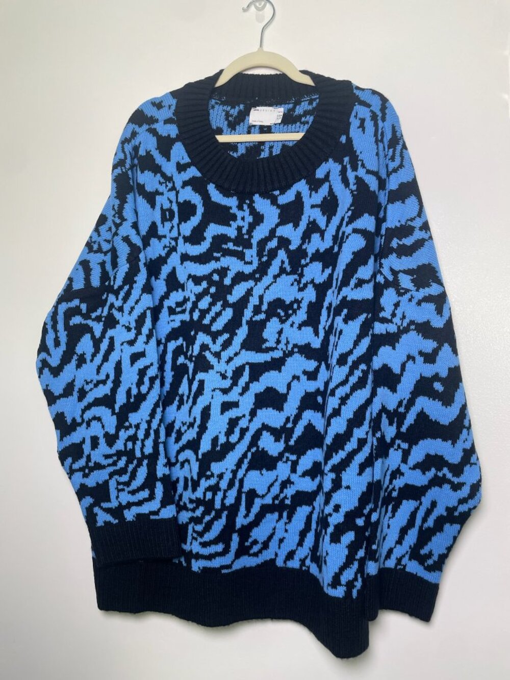 ASOS Design Curve Blue Black Abstract Oversized Knit Sweater US 18 NWOT